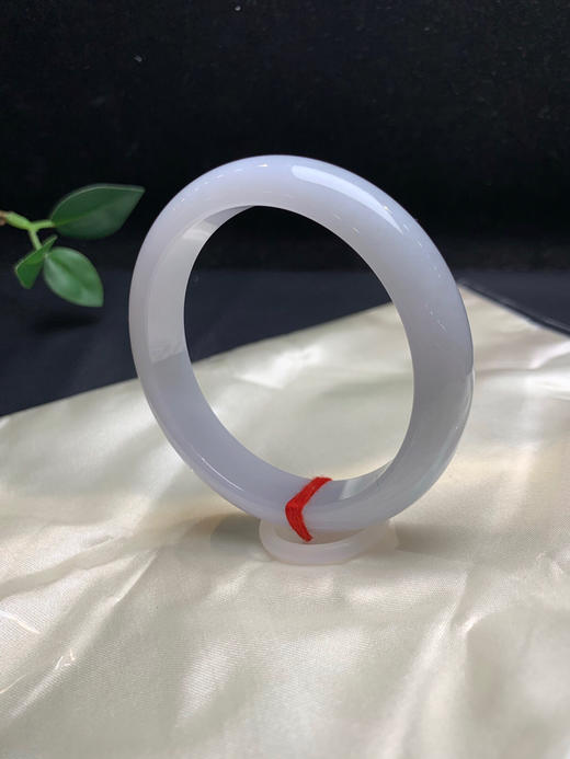 620485，58.8淡紫底手镯，整圈带淡淡的紫底，细腻清爽 商品图1