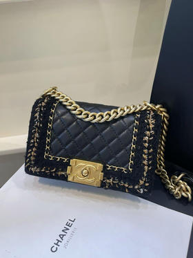 Chanel Leboy 小号 羊皮毛呢边 黑金 斜挎包
