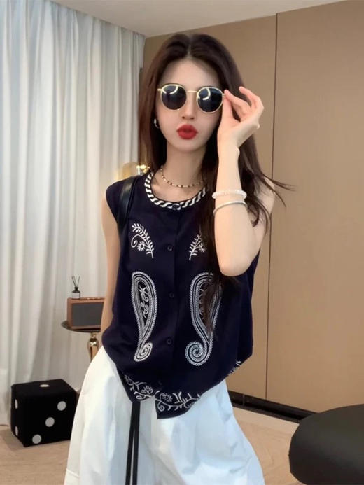 刺绣民族风天丝背心 商品图4