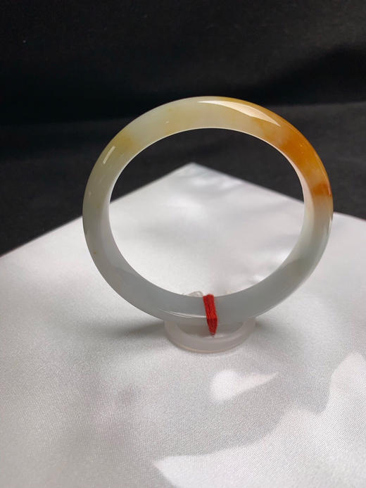 620486，54.5冰黄手镯、清新秀气 有特色，底子特别润 商品图3