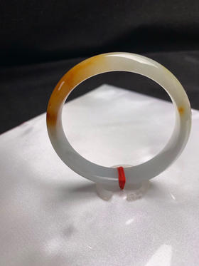 620486，54.5冰黄手镯、清新秀气 有特色，底子特别润