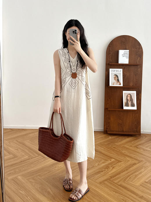 解救酷暑清凉感老钱风天丝亚麻V领印花连衣裙 商品图8