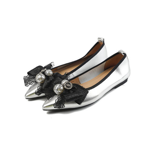 伊伴秋季尖头饰扣轻便低跟单鞋B25432663 商品图5