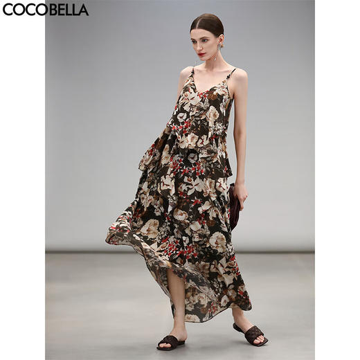【限时秒杀】COCOBELLA优雅层叠荷叶摆吊带裙早秋繁花度假风连衣裙FR7063 商品图1