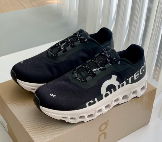 点此购买 On 昂跑小怪兽男女款高性能跑鞋 98 324326 商品图6