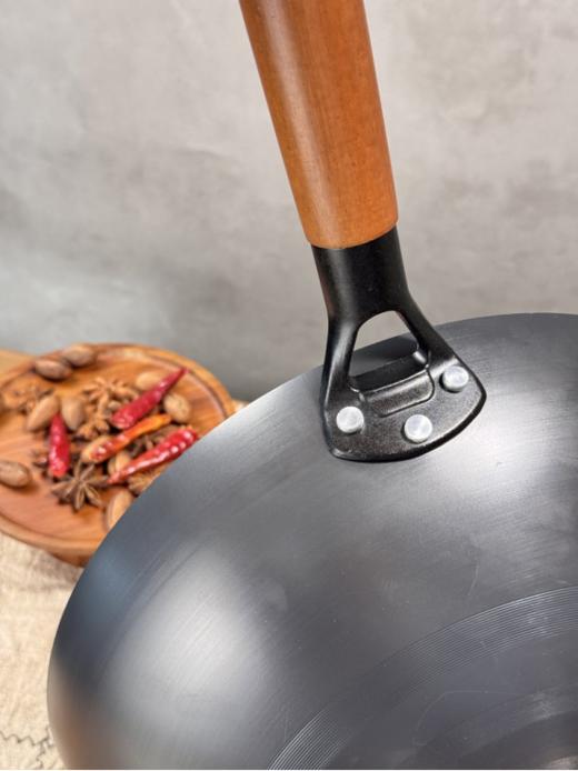 ✨【品牌直发、年度钜惠】🔥双枪臻品爆炒铁锅！！新品首发限时疯抢💰元起！ 💕这口锅，老厨师私藏半辈子，妈妈们抢着囤货！ 商品图6