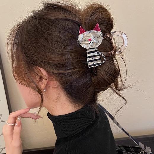 【9.9福利价❗可爱小猫发夹】点缀吸睛卡通小猫，软萌治愈，13cm超大号发量再多也夹的住，四季ins高级感鲨鱼夹后脑勺抓夹Q萌头饰QQ 商品图1