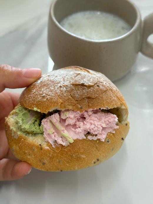 米面包 真的能吃到大米原本滴味道，哎呀妈呀，这玩意儿  看起来普普通通  吃起来老香 商品图8