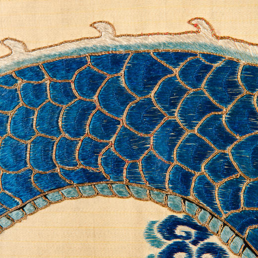 清代“龙戏珠”宫廷刺绣 商品图8