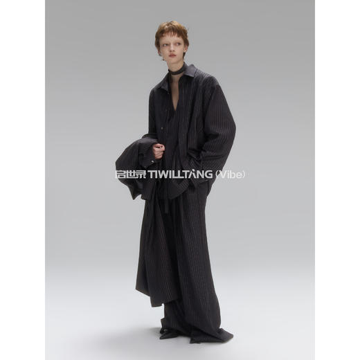 启世录TIWILLTANG“虚澜枕梦”低调奢华条纹贴袋无领西装套装 商品图4