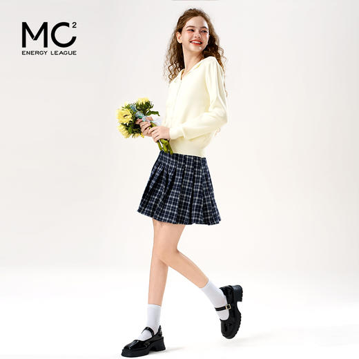 女装半翻领金属圆牌设计短款开衫M5212006 商品图2