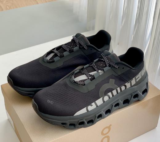 点此购买 On 昂跑小怪兽男女款高性能跑鞋 98 324326 商品图9