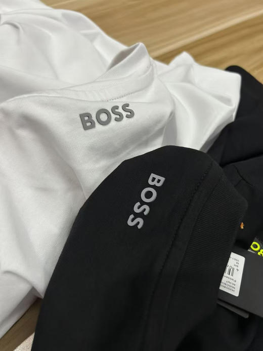 原单正品 BOSS字母动物印花图案圆领套头短袖T恤，男款，黑色白色
尺码S-XXL 商品图5