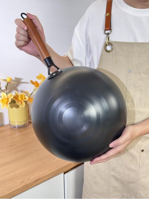 ✨【品牌直发、年度钜惠】🔥双枪臻品爆炒铁锅！！新品首发限时疯抢💰元起！ 💕这口锅，老厨师私藏半辈子，妈妈们抢着囤货！ 商品图3