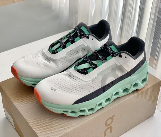 点此购买 On 昂跑小怪兽男女款高性能跑鞋 98 324326 商品图2