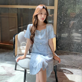 奢姿大码女装2025夏季减龄提花设计时尚连衣裙胖妹妹方领轻奢裙子9952869790