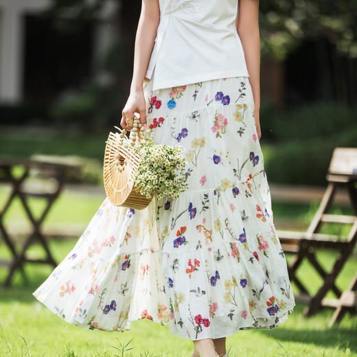 【林栖设计小店】（现货）【林栖推荐】重工立体花朵显瘦上衣100%纯棉白色T恤N1953175 商品图4