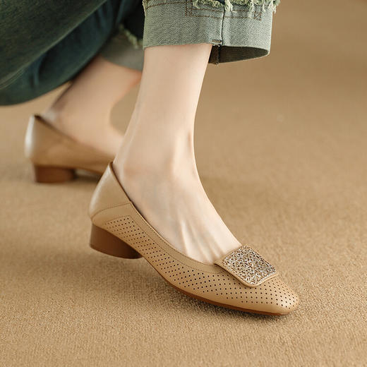 【预售5天】牛皮版~法式复古洞洞镂空凉鞋女夏季真皮透气粗跟单鞋LG&221-823 商品图2