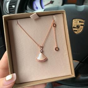 G223宝格丽扇子裙底排钻款项链