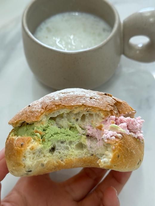 米面包 真的能吃到大米原本滴味道，哎呀妈呀，这玩意儿  看起来普普通通  吃起来老香 商品图7