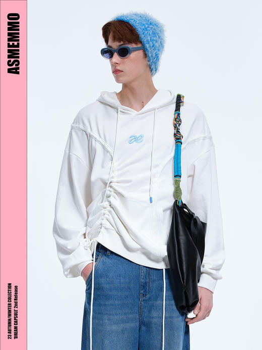 启世录TIWILLTANG•“白日梦画册”绣花抽绳戴帽卫衣 商品图3