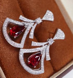 2.08克拉刻面红宝石耳坠