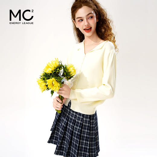 女装半翻领金属圆牌设计短款开衫M5212006 商品图1