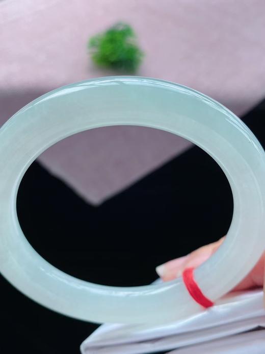 55圆条翡翠手镯 商品图0