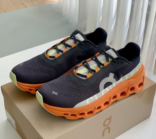 点此购买 On 昂跑小怪兽男女款高性能跑鞋 98 324326 商品图4