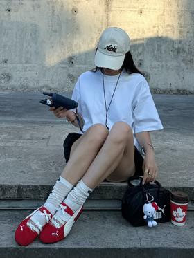 闪照第305期 白与红