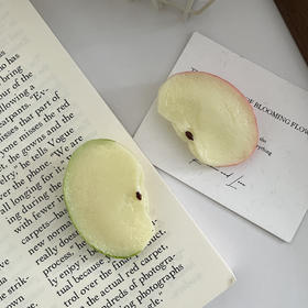 【买一送一❗仿真红绿苹果发夹】手工制作可爱侧边刘海夹，精致小巧仿真，夹住不易伤发，不掉落，少女甜美卡通水果鸭嘴夹软妹发卡学夹发饰女QQ