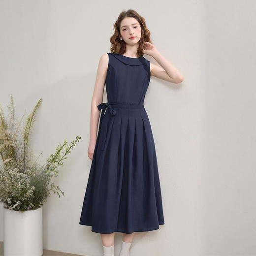 西遇设计感系带娃娃领无袖背心裙女秋季高腰显瘦连衣裙V2451129 商品图0