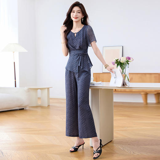 QYM 时尚套装束腰显瘦气质妈妈阔腿裤 商品图3