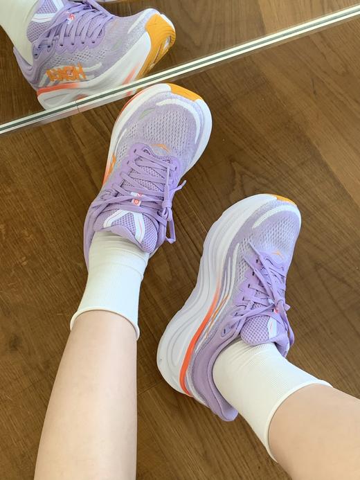 点此购买 HOKA bondi9邦代9男女款轻盈缓震跑步鞋 98 324274 商品图14