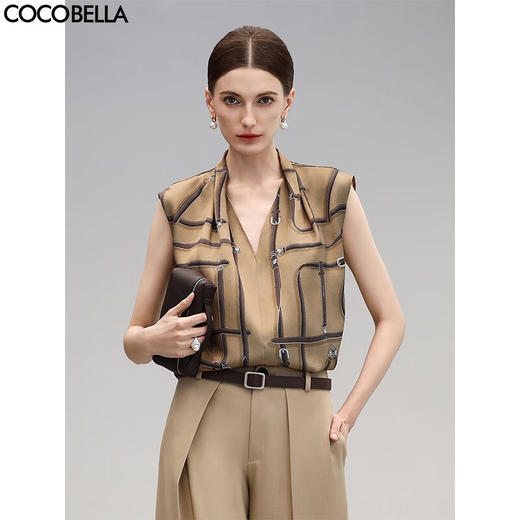 COCOBELLA重磅缎面印花无袖衬衫夏V领捏褶商务通勤上衣SR3102 商品图0