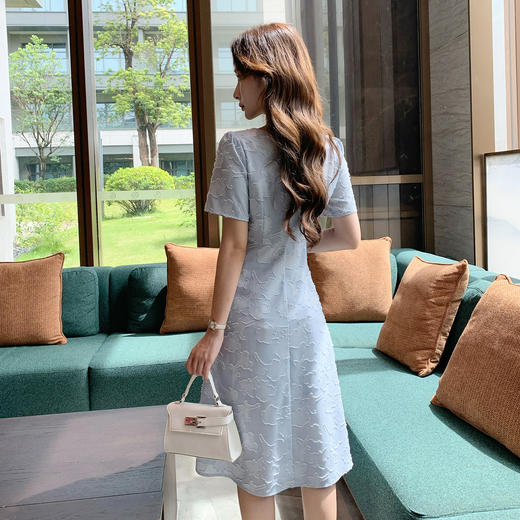 奢姿大码女装2025夏季减龄提花设计时尚连衣裙胖妹妹方领轻奢裙子9952869790 商品图3