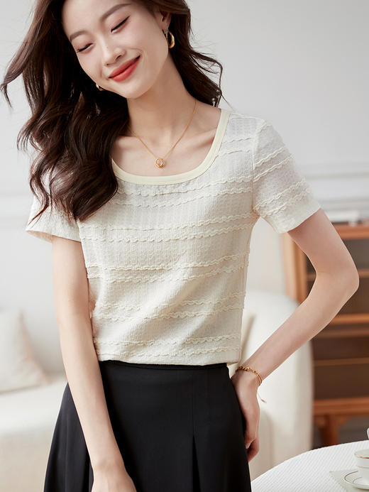 【专属特价】熙世界薄款针织T恤女短袖2025夏新款法式方领上衣时尚短款小衫 商品图4