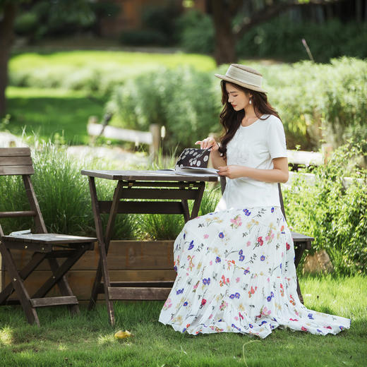 【林栖设计小店】（现货）【林栖推荐】重工立体花朵显瘦上衣100%纯棉白色T恤N1953175 商品图2