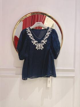 【门店同款】ENJOY夏季“可露丽”花朵刺绣V领上衣 163143479