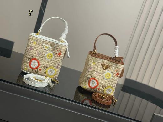 D071537小巧时 实用又好看！新款圆圆可爱水桶包女包 商品图1