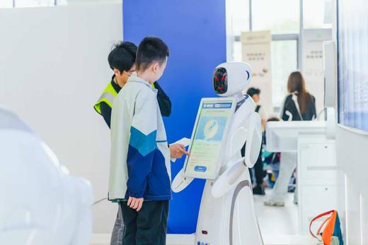 春假4.3【成华区-超能机器人总动员-独立营】AI智能科技，克鲁泽机器人互动，机械臂拆装工坊（VR体验），仿生机器人制作，螃蟹机器人比赛 商品图3