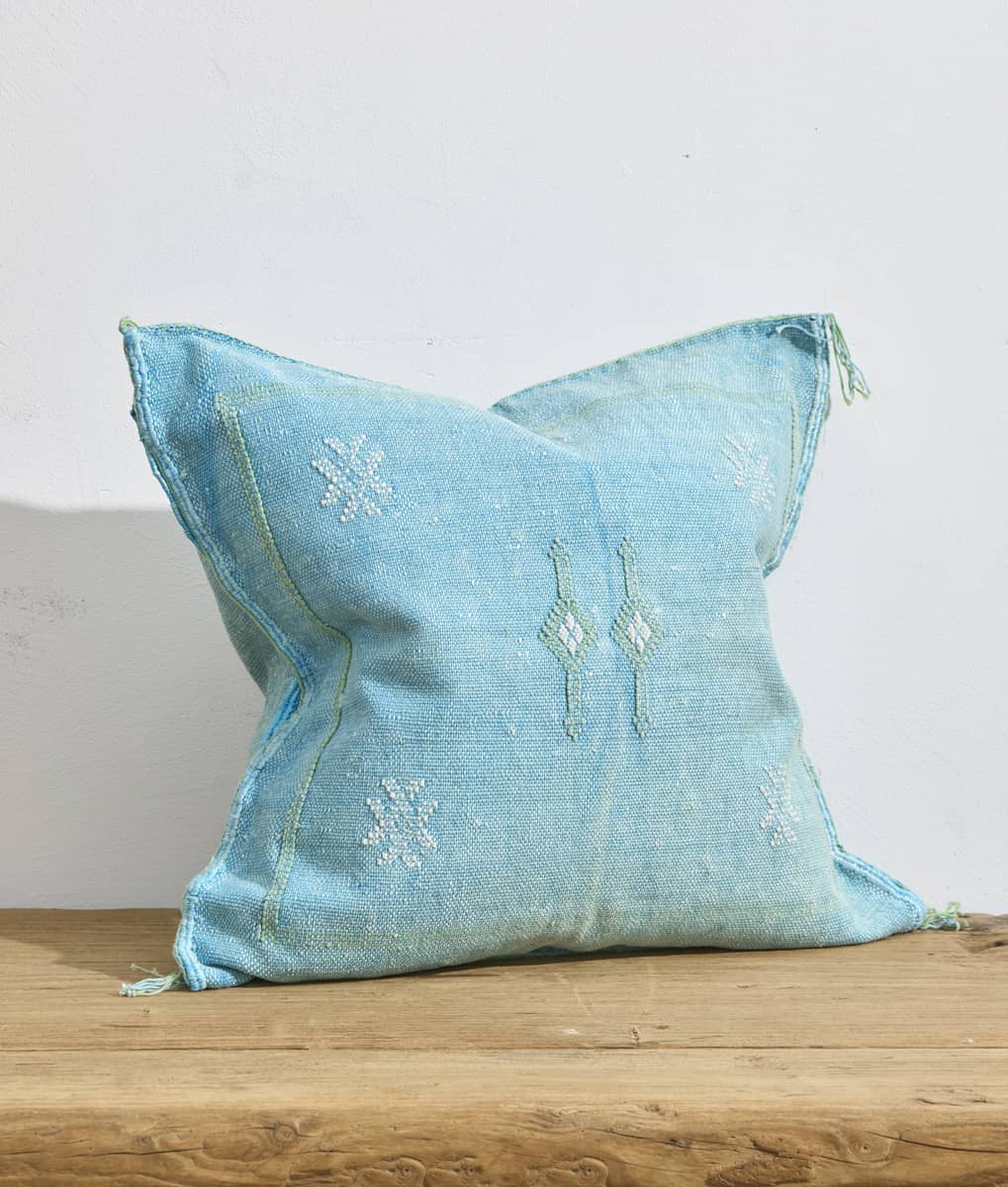 伽罗 JALO 摩洛哥进口手工龙舌兰丝抱枕【蓝绿色&蓝色】约50x50cm