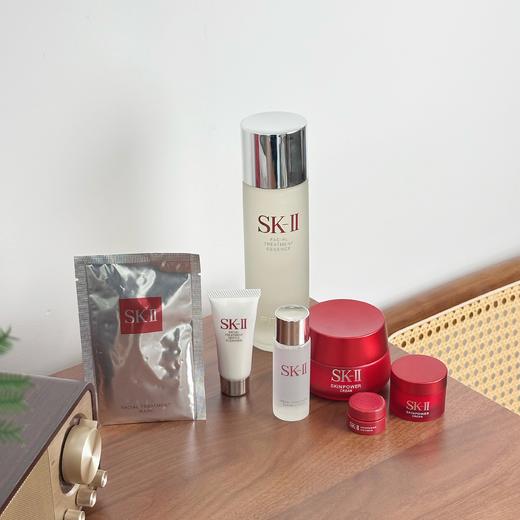 【超模君严选 保税仓直发】SK-II韩流美肌套盒七件套（内含：神仙水230ml+大红瓶面霜80g+清莹露30ml+眼霜2.5g+洗面奶20g+面霜15g+面膜1P） 商品图3