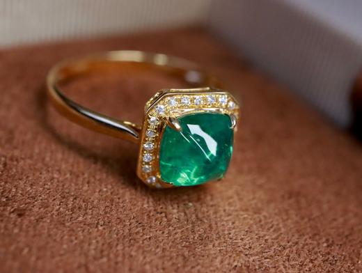 1.03ct糖塔祖母绿戒指 商品图1