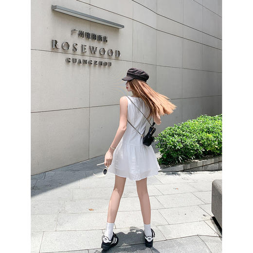 <曾小咸推荐>4.4现货秒杀！韩系小白裙立体花无袖 日常199.99 立减100 秒杀99.99！ 商品图4