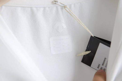 原单正品 DESCENTE迪桑特ESSENTIAL系列男女同款凉感速干短袖运动T恤，尺码：M～3XL 商品图5