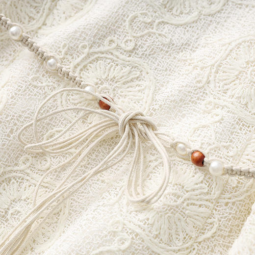 「高货wl」全新升级【铂金会员358/天猫479/差价121】(71526)洛诗琳时尚优雅贝壳V领连衣裙2025夏季度假风刺绣背心裙 商品图3