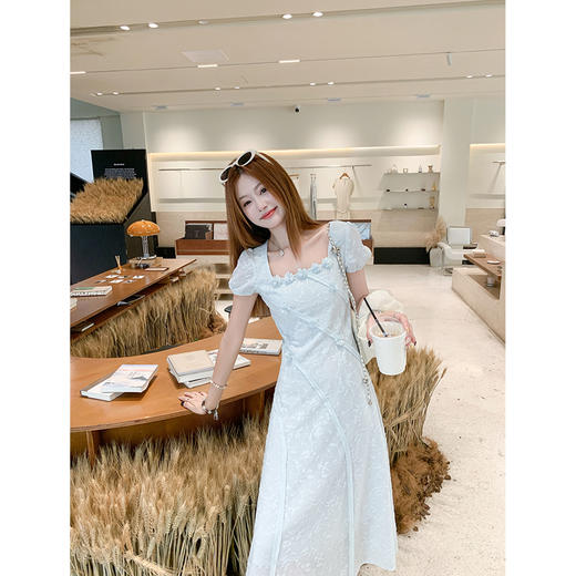 【折后再享2件88折】现货秒杀！微信打折价！韩系浅色系方领立体花连衣裙 日常219.99 立减90 秒杀129.99！ 商品图2