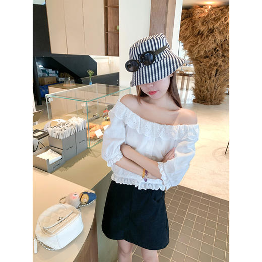 【169元任选2件】最后一波现货！法式白色花边拼接短袖衬衫 商品图1