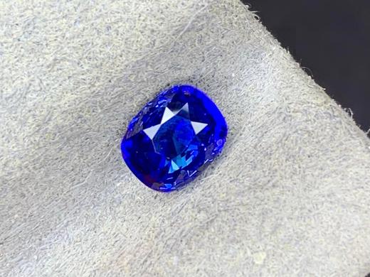1.55ct刻面蓝宝石裸石 商品图2